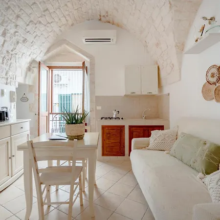 Mia & Mimi - Ostuni, Of Animal Lovers!
